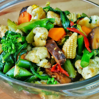 Thai vegetable stir-fry featured image