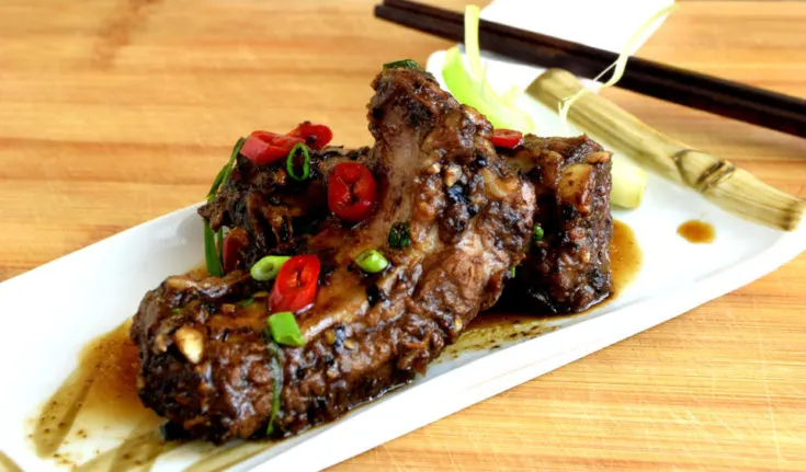 If you have tried the typical Chinese food available regularly in the Chinese restaurant, Chinese spareribs with black bean sauce is one dish that wants to try and appreciate what the ordinary households are cooking at home.