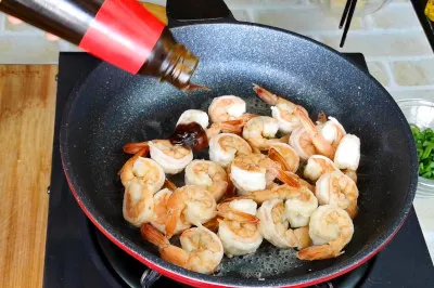 shrimp and asparagu stir fry sesaon shrimp