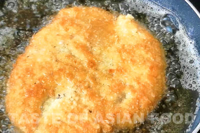 katsudon - deep frying