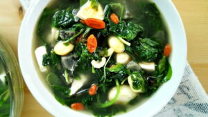 Chinese spinach soup featured image