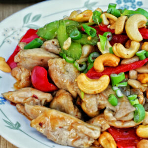 chicken and cashew stir-fry (6) recipe square